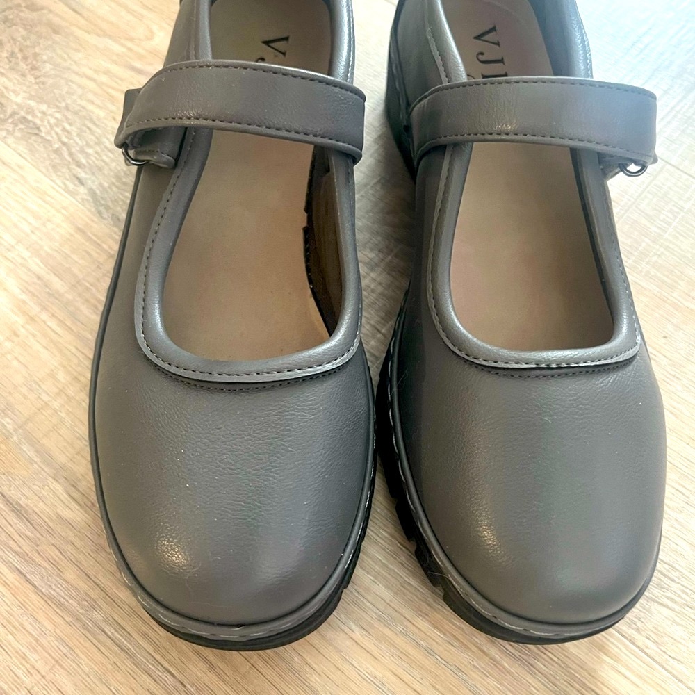 VJH comfort women’s Mary Jane round toe flat shoes size 8 - Picture 3 of 6